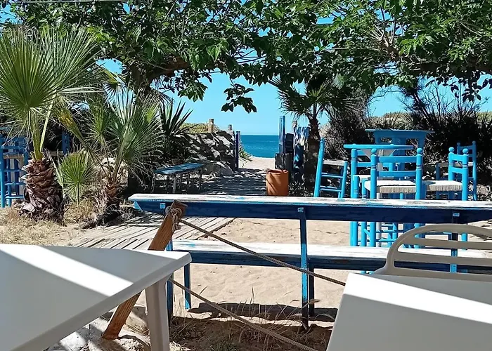 Gorgeous, Sunny With Mountain Views *