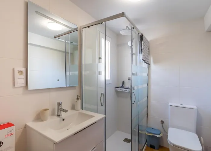 Gorgeous, Sunny With Mountain Views شقة *