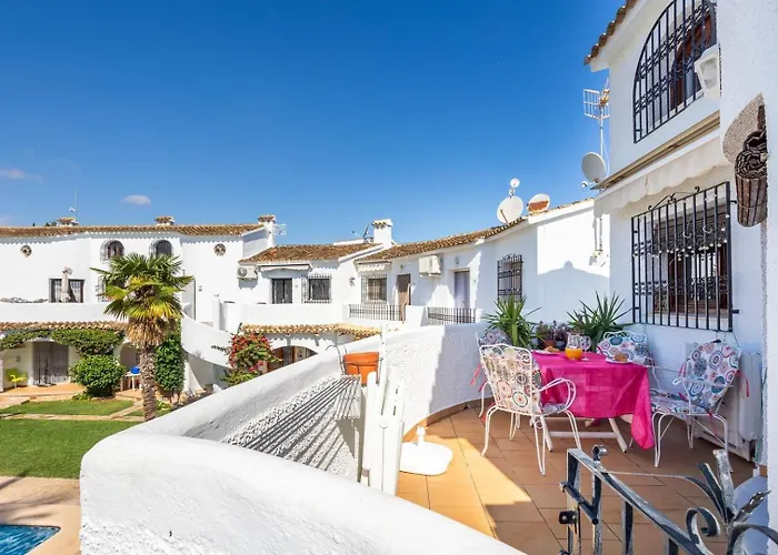 Gorgeous, Sunny With Mountain Views 데니아